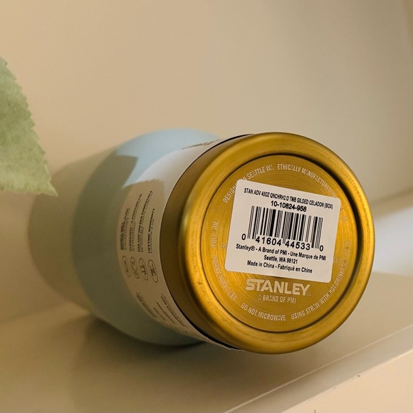 🎉LAST CHANCE🎉Stanley Quencher H20 Flowstate Tumbler 40oz Glided Celadon - Picture 6 of 16